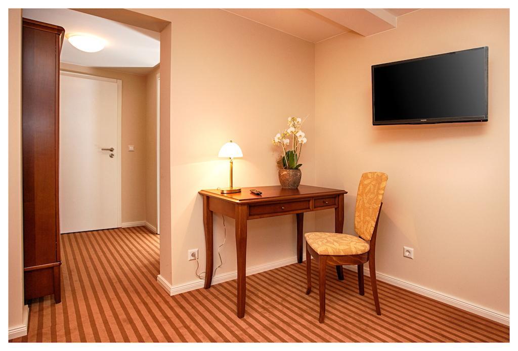 Postillion Velpke Room photo