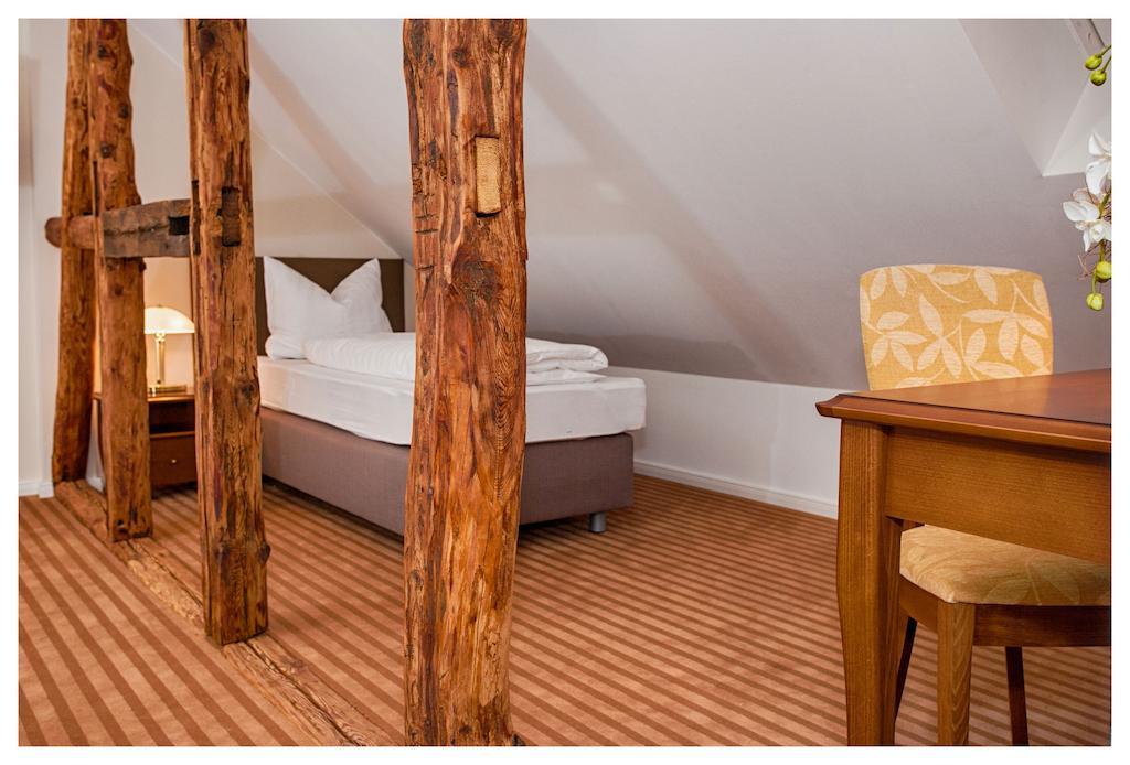 Postillion Velpke Room photo