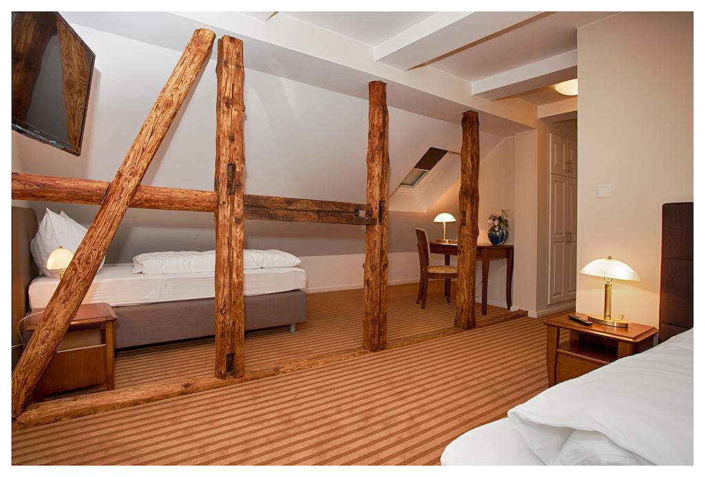 Postillion Velpke Room photo